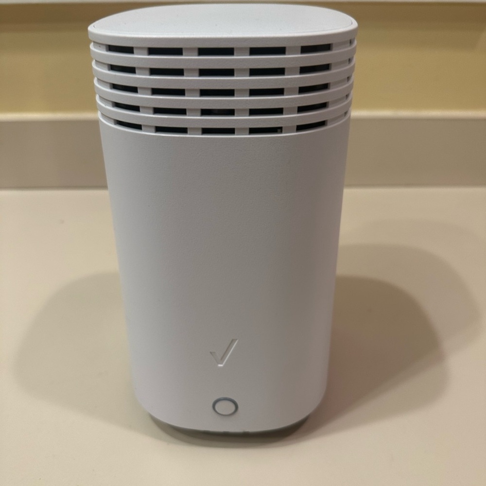 Router - model G3100 from Verizon Fios
